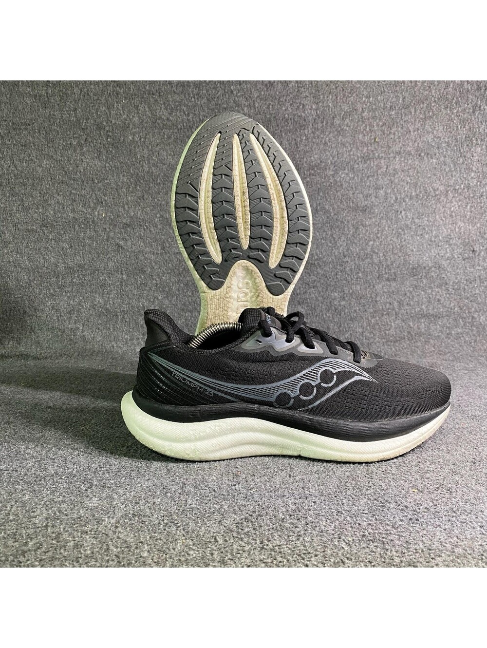 Saucony Triumph 23 Womens Size 10 Black Road Running Shoes S11023-200